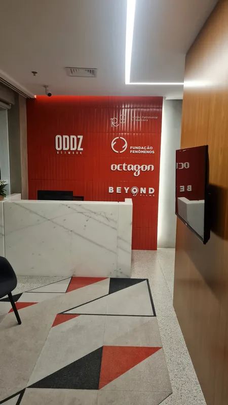 Película nano cerâmica aplicada em escritório corporativo em São Paulo