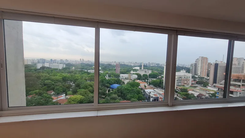 Película nano cerâmica aplicada em sacada de apartamento na Ana Rosa, São Paulo