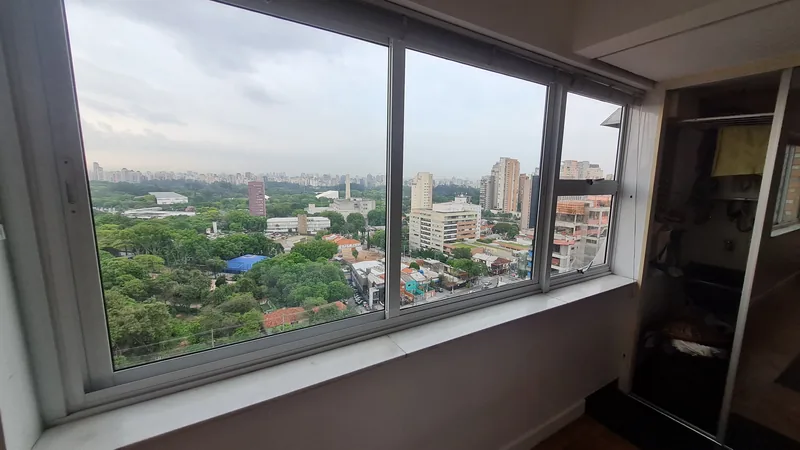 Película nano cerâmica aplicada em sacada de apartamento na Ana Rosa, São Paulo