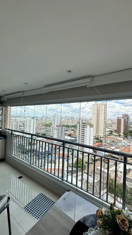 Película nano cerâmica aplicada em sacada de apartamento nos Jardins, São Paulo