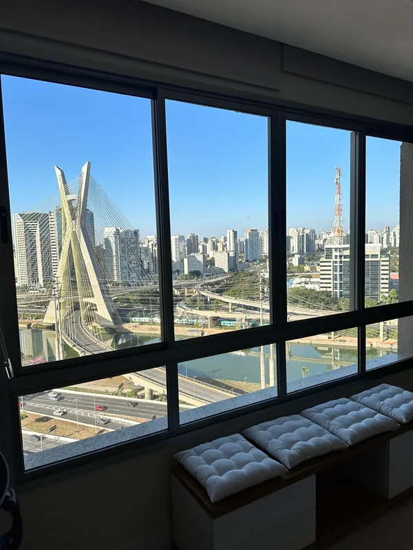 Película nano cerâmica aplicada em sacada de apartamento no Brooklin, São Paulo