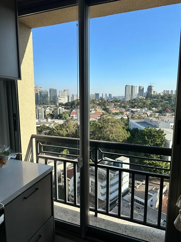 Película nano cerâmica aplicada em sacada de apartamento no Brooklin, São Paulo