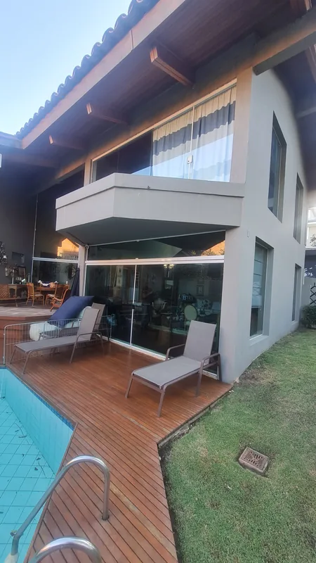 Película fumê de controle solar aplicada em vidro