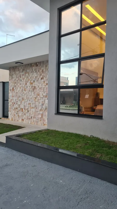 Película refletiva aplicada em janelão em Caçapava, SP
