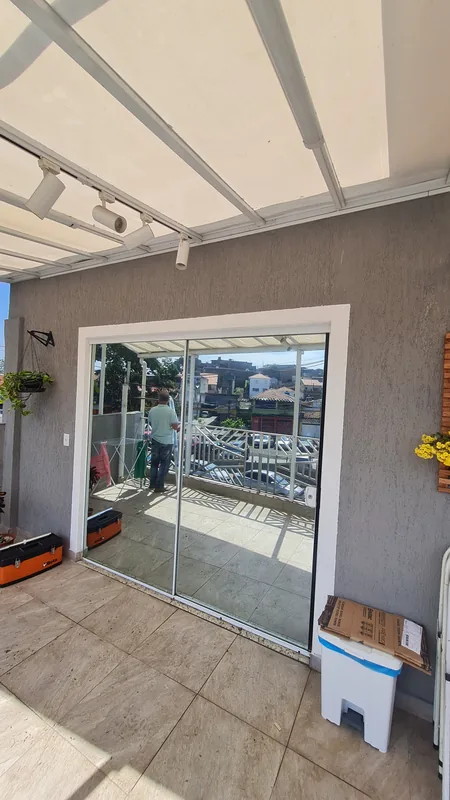 Película refletiva aplicada em residência no Artur Alvim, São Paulo