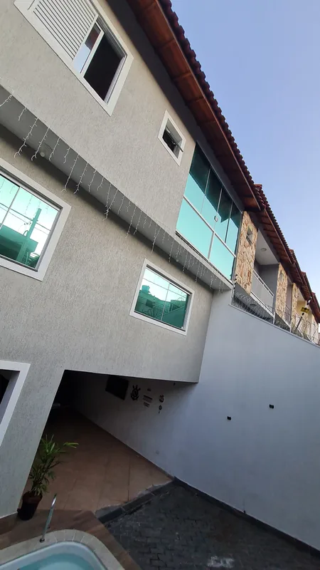 Película refletiva aplicada em residência no Parque do Carmo, São Paulo