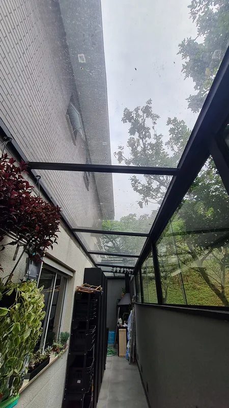 Película refletiva aplicada em residência no Morumbi, São Paulo