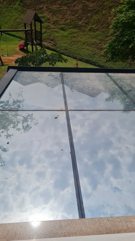 Película refletiva aplicada em residência no Morumbi, São Paulo