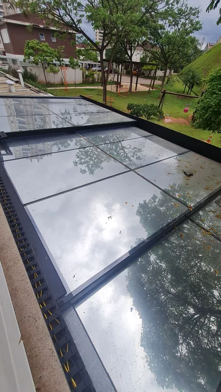 Película refletiva aplicada em residência no Morumbi, São Paulo