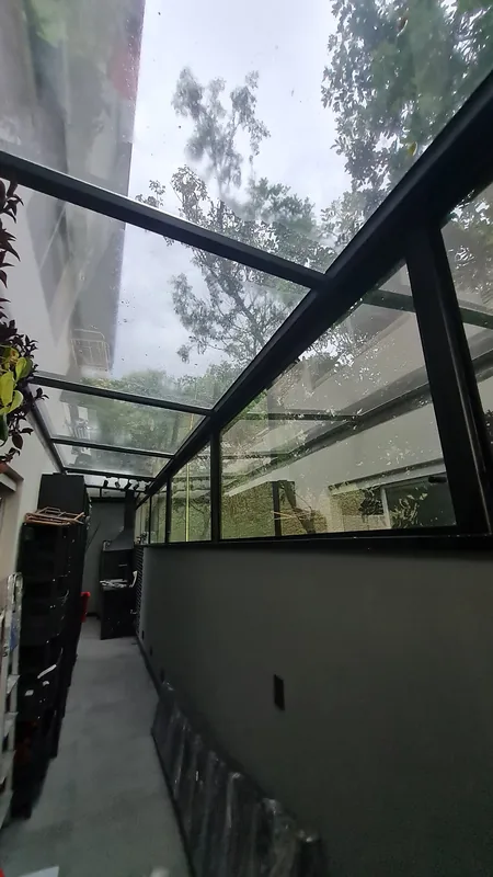 Película refletiva aplicada em residência no Morumbi, São Paulo