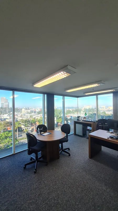 Película refletiva aplicada em sala executiva em Alphaville, Barueri