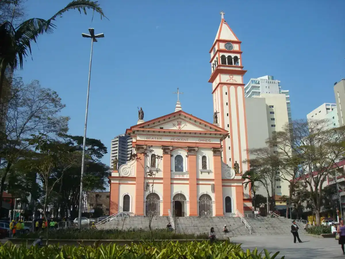 Igreja Matriz Nossa Senhora da Boa Viagem, no centro de São Bernardo do Campo